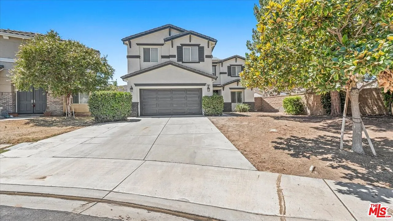 4 bed, 3.5 bath, 3501 sqft, $6,500 — Photo 2