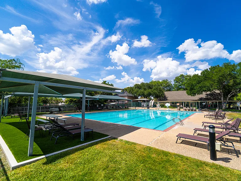 Located within a vibrant community, residents enjoy access to excellent amenities:
 A private community clubhouse/center perfect for gatherings.
 A sparkling neighborhood swimming pool to beat the Texas heat.
 A fun, well-maintained community playground.