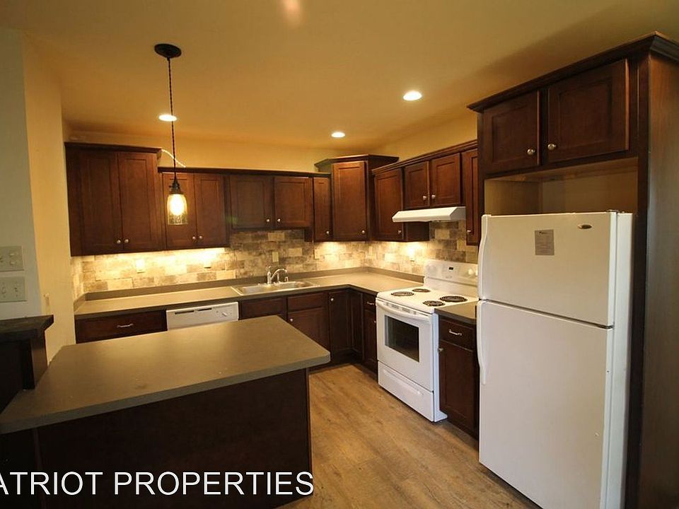 Cottage Street Apartments 123133 S Cottage St Whitewater WI Zillow