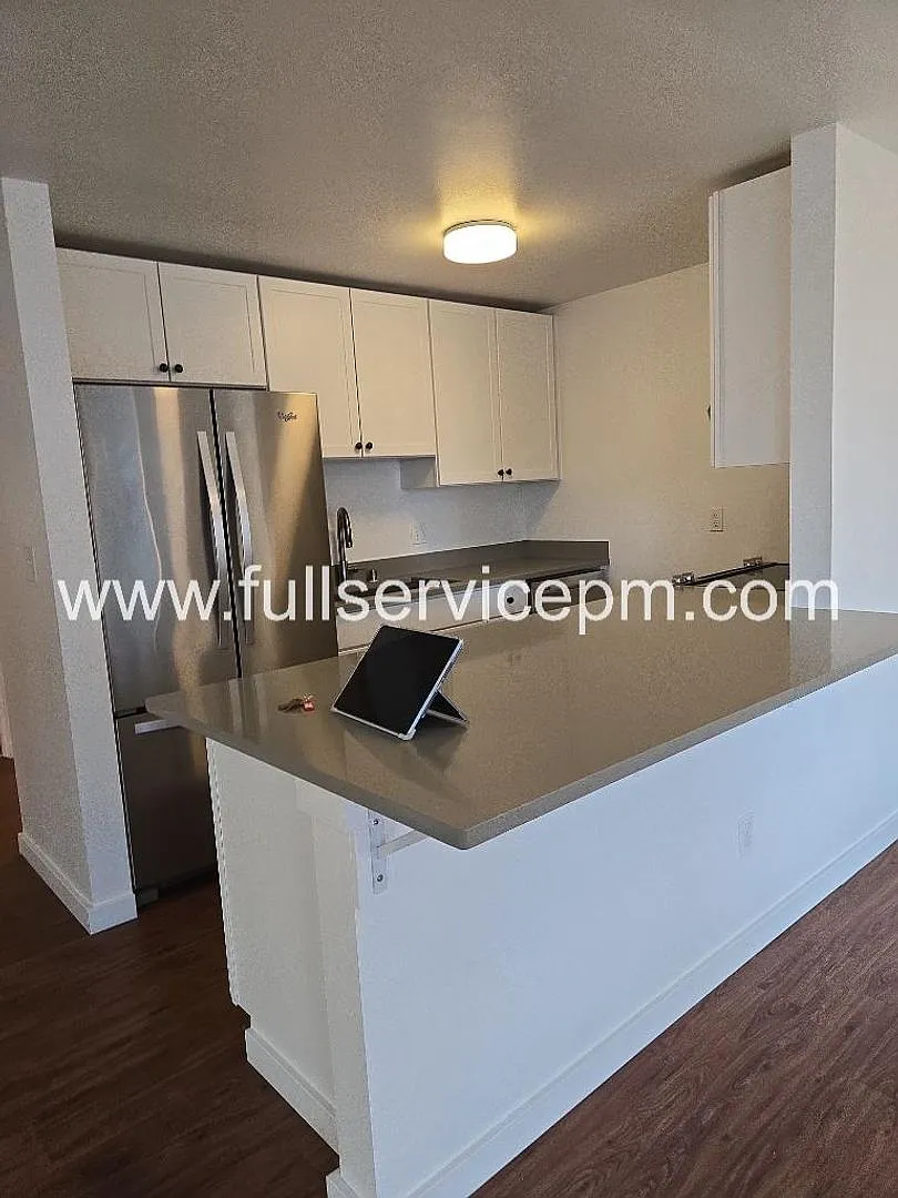 524 5th Ave W, #100-404 — Photo 1