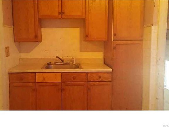 5th image of 429 Dartmouth Ave