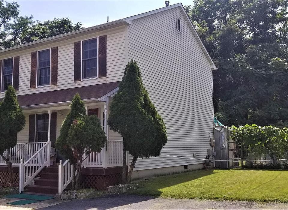 1st image of 219 Lincoln Ave