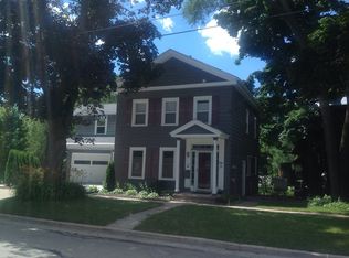 123 N Green Bay Rd, Appleton, WI 54911