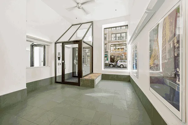 Rented by RLTY NYC | media 17