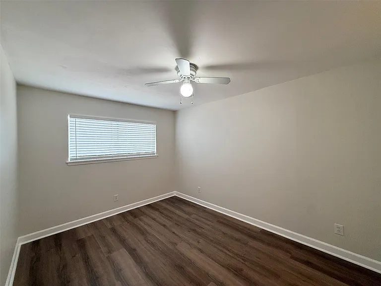 1141 N Durham Dr #15 — Photo 12