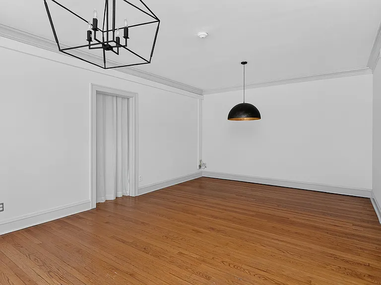 438 N Main St #S — Photo 8