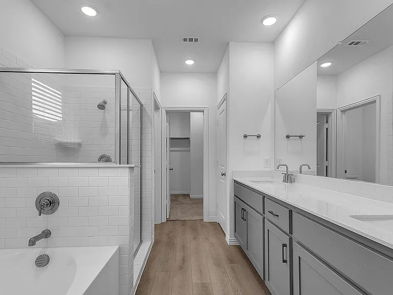 2136 Sunnymede Dr — Photo 17