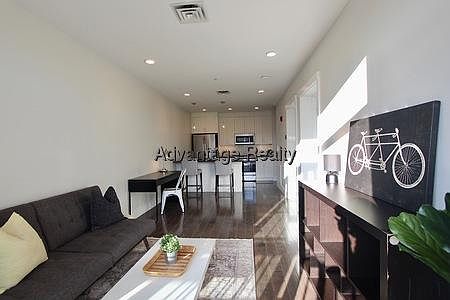 5th image of 436 McGrath Hwy #215