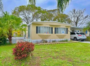 35 Los Lagos Ln, Port St Lucie, FL 34952