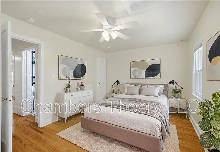2230 Observatory Pl NW — Photo 4
