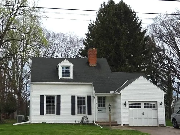 966 Gulf Rd, Elyria, OH 44035