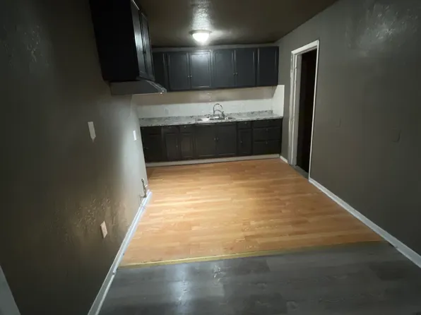 4449 N Detroit Pl, Tulsa, OK 74106