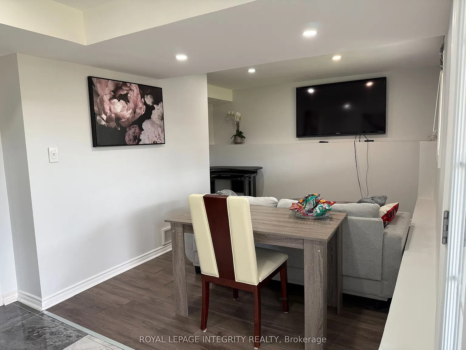 2 bed, $2,800 — Photo 4