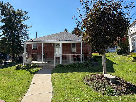2nd image of 429 Lincoln Ave