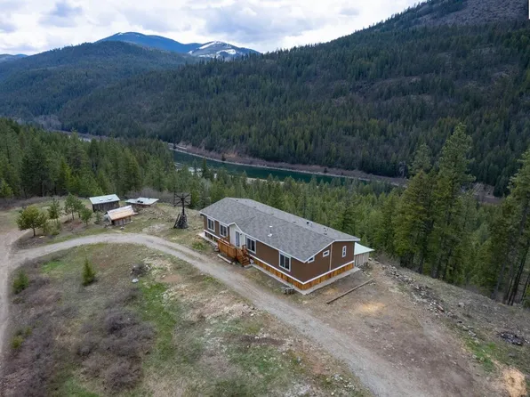 79714 Highway 2, Moyie Springs, ID 83845