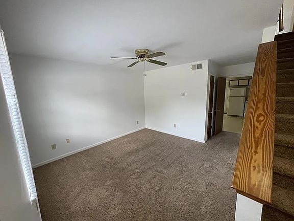 2nd image of 121 Bonner Ave