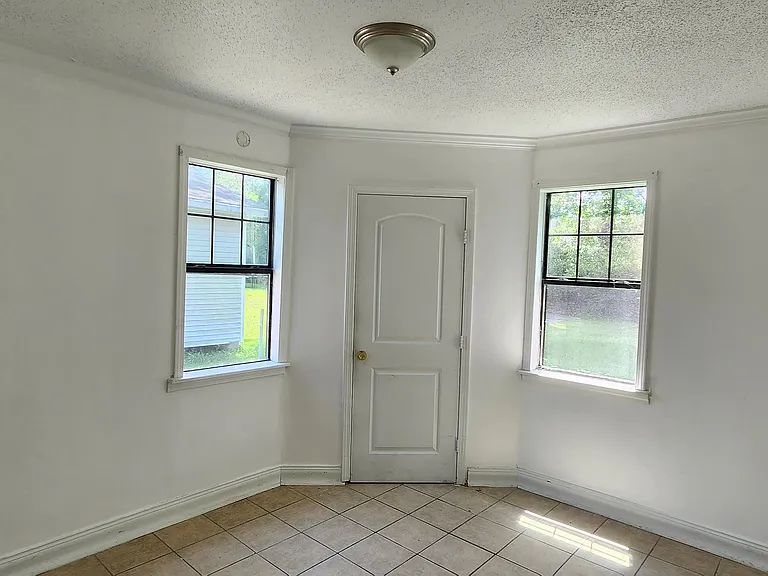 3547 Mission Dr — Photo 22