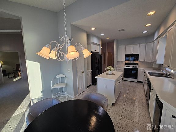 4th image of 133 Chichester Rd