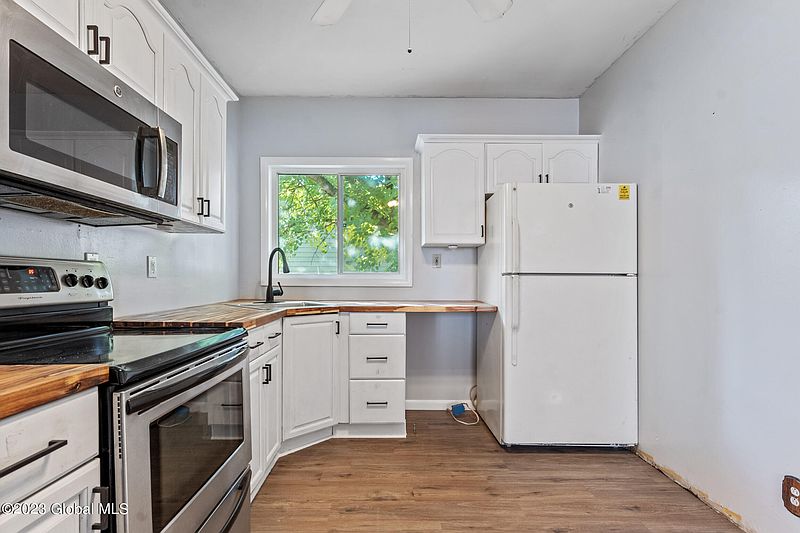 4th image of 1730 Hamburg Street