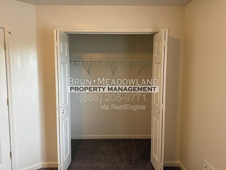 5622 Boxwood Garden Way — Photo 31