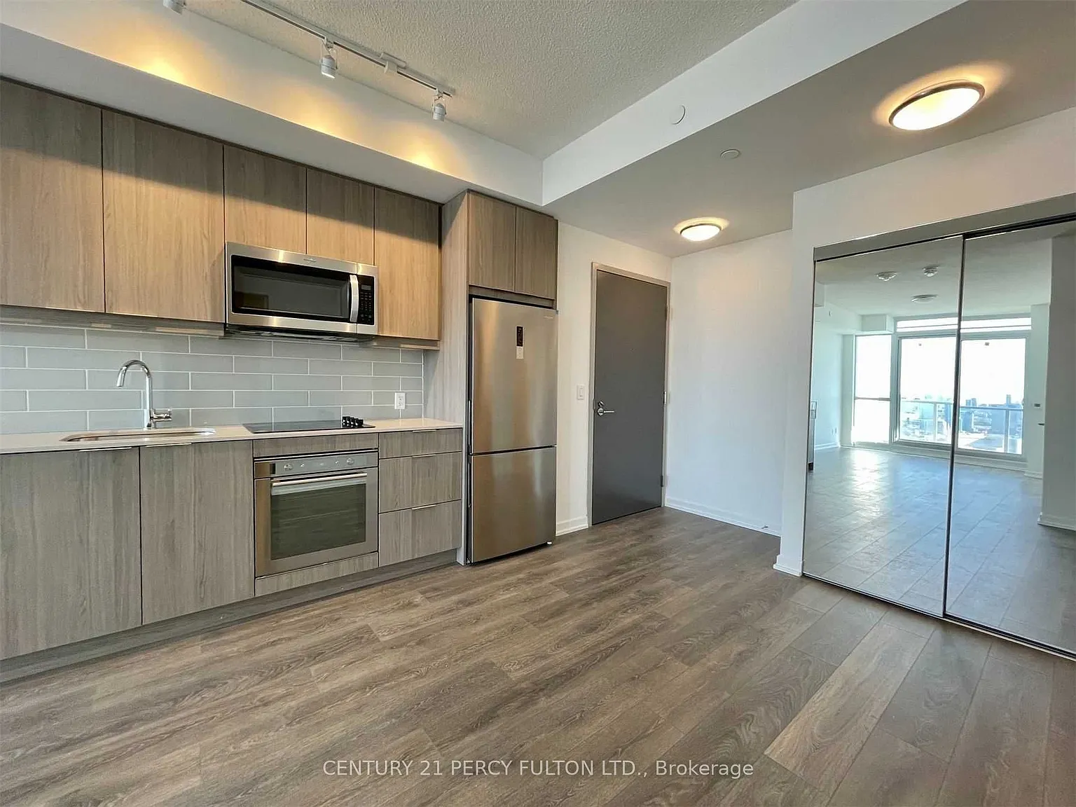 2 bed, $2,350 — Photo 3