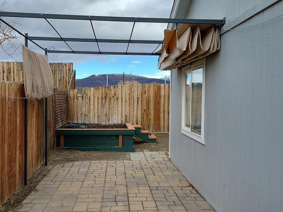 2nd image of 328 Soaring Way Unit B