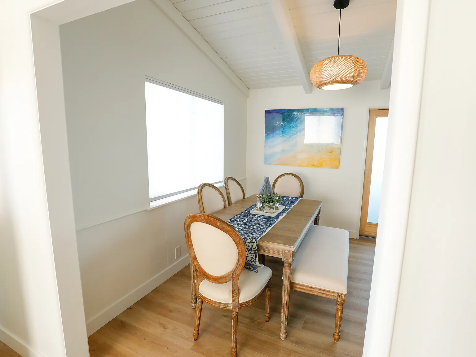 3 bed, 1400 sqft, $4,500 — Photo 4