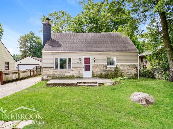 863 Koebel Ave