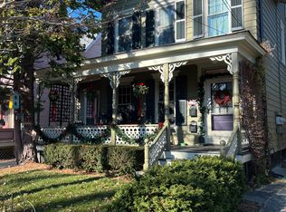 71 Wallace St, Red Bank, NJ 07701