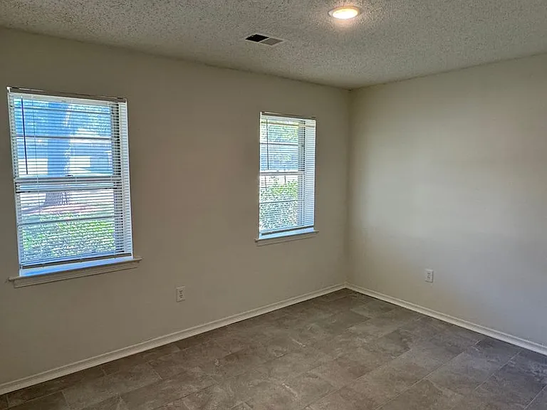 5937 Jackson Dr — Photo 6