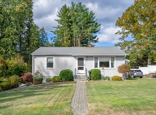 29 Carmel Hill Rd, Watertown, CT 06795