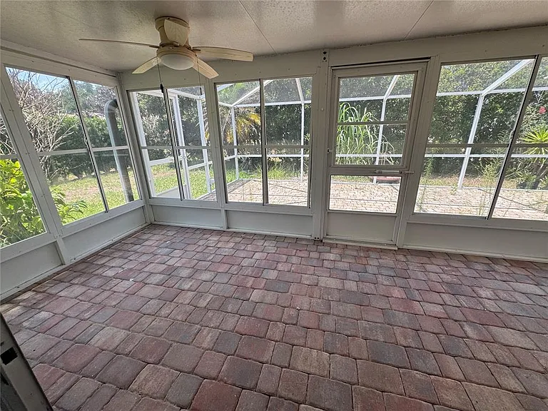 427 Greenfield Rd — Photo 16