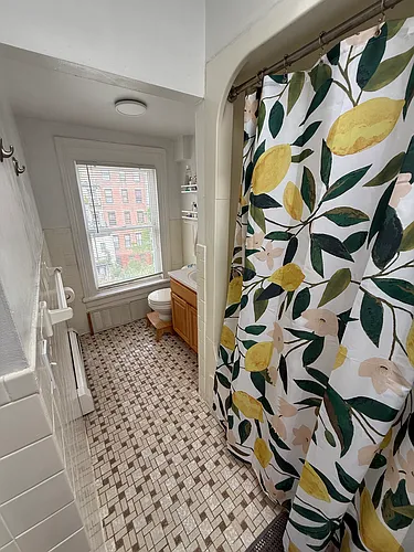 182 Carlton Ave #3 Photo 1