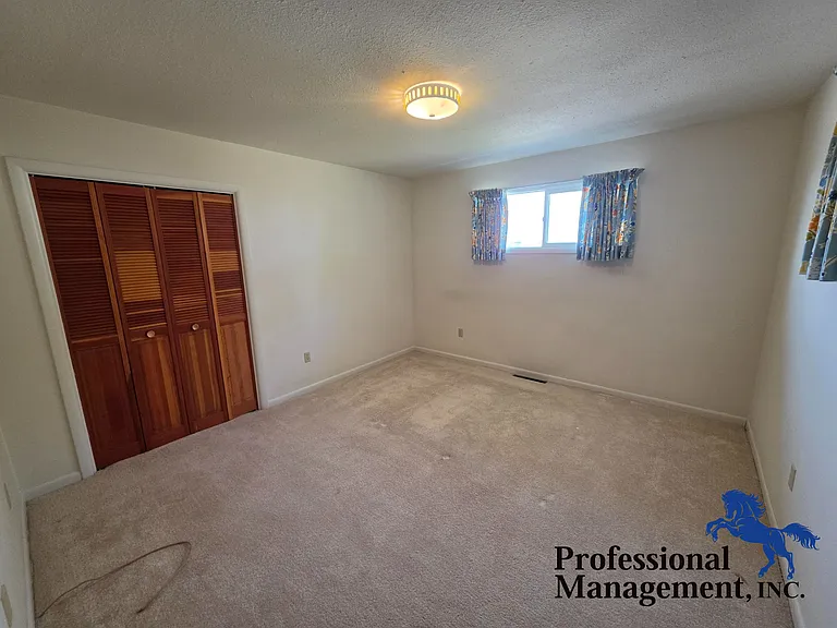938 Bighorn Rd — Photo 10