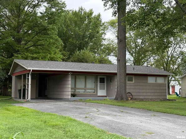 817 W Harrison Rd, Murphysboro, IL 62966