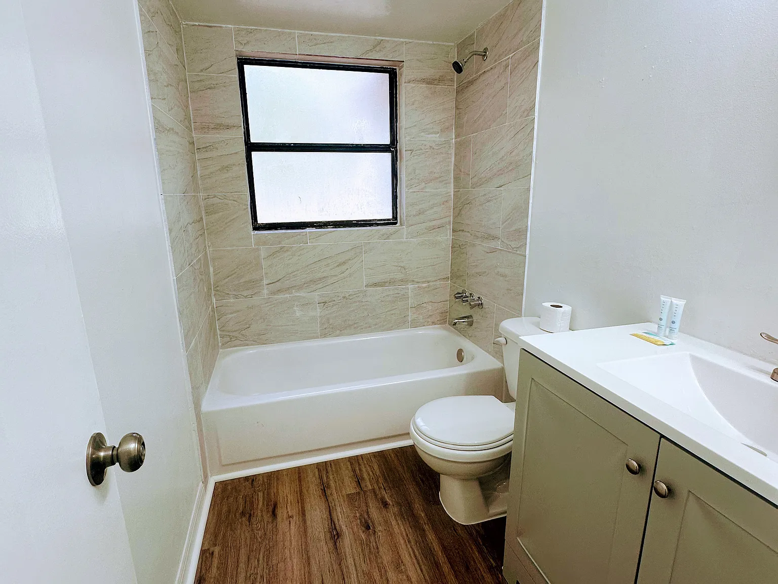 2 bed, 780 sqft, $1,250 — Photo 3