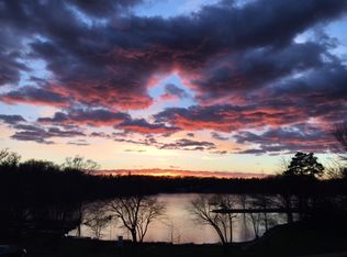 327 E Lake Shore Dr, Tower Lakes, IL 60010