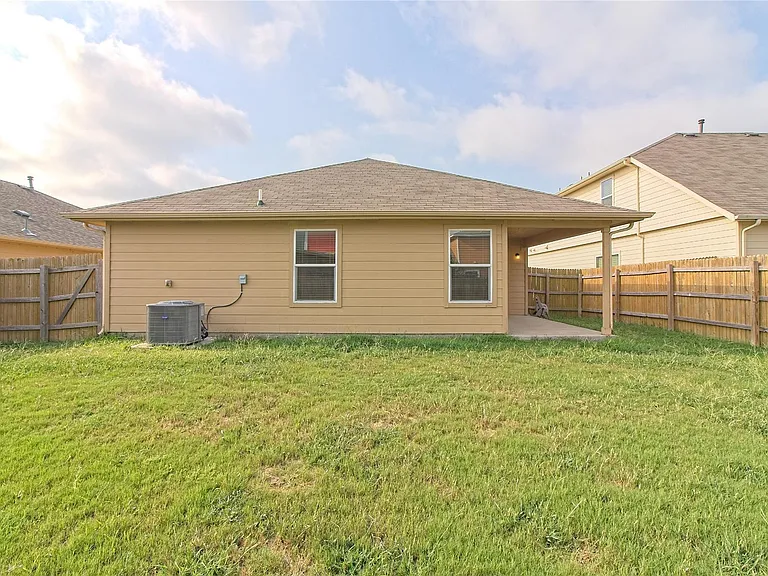 11312 Malta Dr — Photo 25