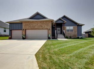 4359 Madrid Ave, Ozark, MO 65721