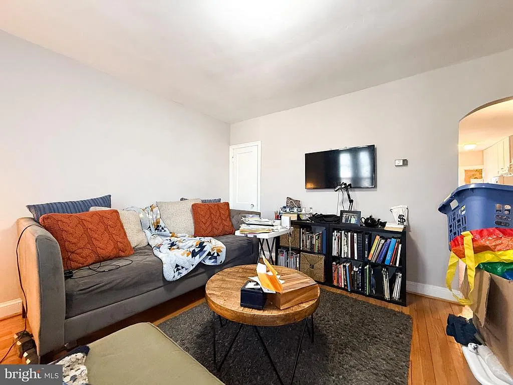1 bed, 1.0 bath, 1260 sqft, $1,650 — Photo 4