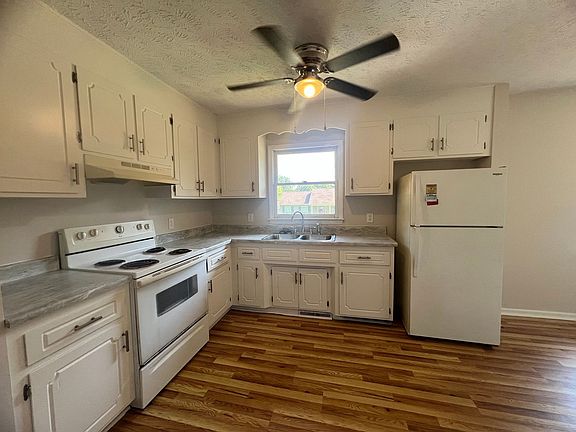 5th image of 500 Littlejohn St