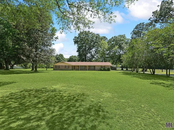 4144 Safer Dr, Slaughter, LA 70777