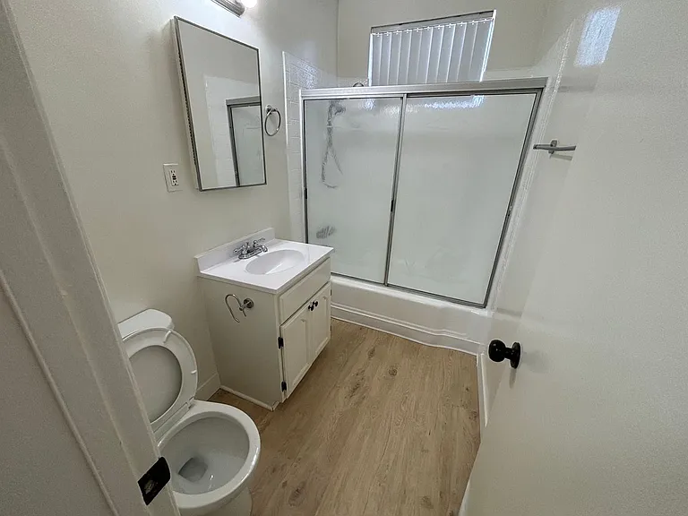 915 Mount Olive Dr — Photo 14