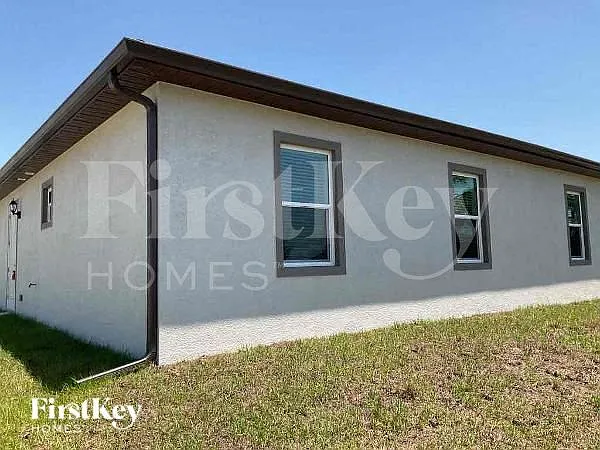 3910 NE 19th Place Cpe — Photo 12