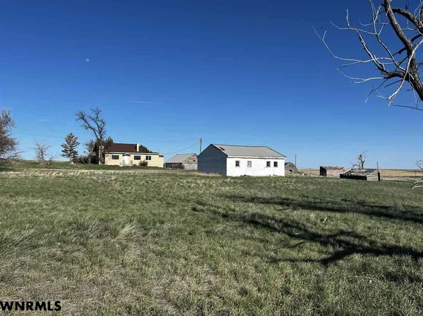 6535 Road 46 N, Dix, NE 69133