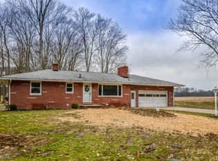4194 Springdale Rd, Uniontown, OH 44685