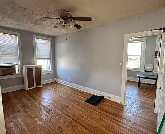 5th image of 628 Wynnewood Rd Floor 3