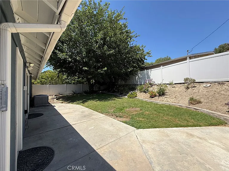7055 Semrad Rd — Photo 29