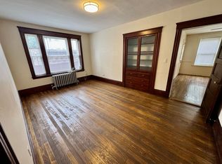 9 Fairfield St APT 1L, Cambridge, MA 02140