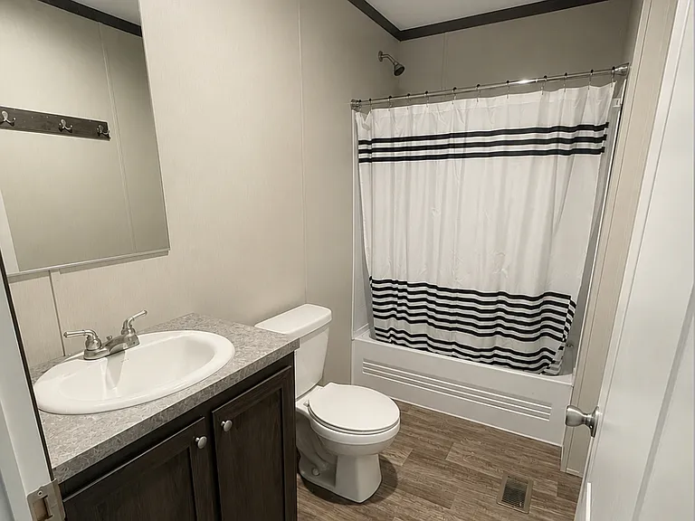 104 N Cherie Ct — Photo 9